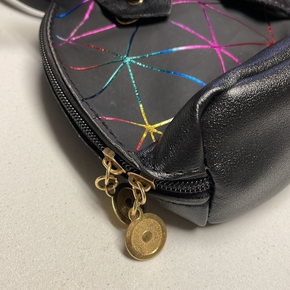 Black Geometric Ombre Design Dome Mini Bag - Picture 12 of 14